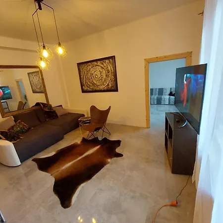 Center Padre Pio Xxl Apartmán *