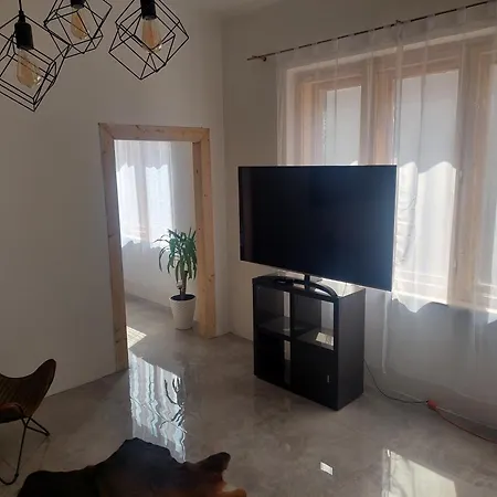 Center Padre Pio Xxl Apartmán *